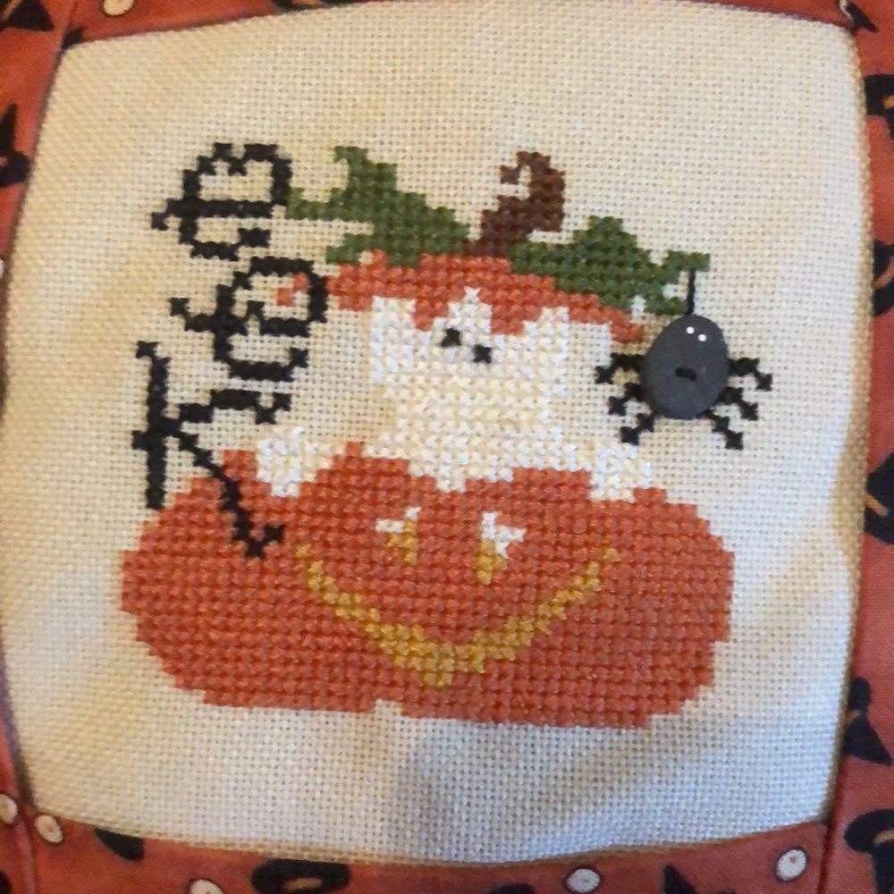 Vintage Halloween Cross Stitch - Picture 3 of 5
